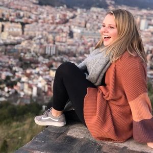 Meet your Posher, Alice